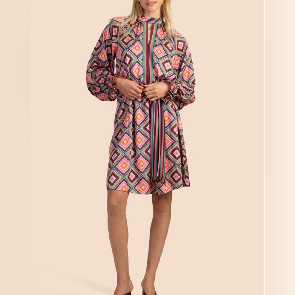 NWT Trina Turk Sunburst Dress Drapery Shirtdress Long Sleeves Women Size Small